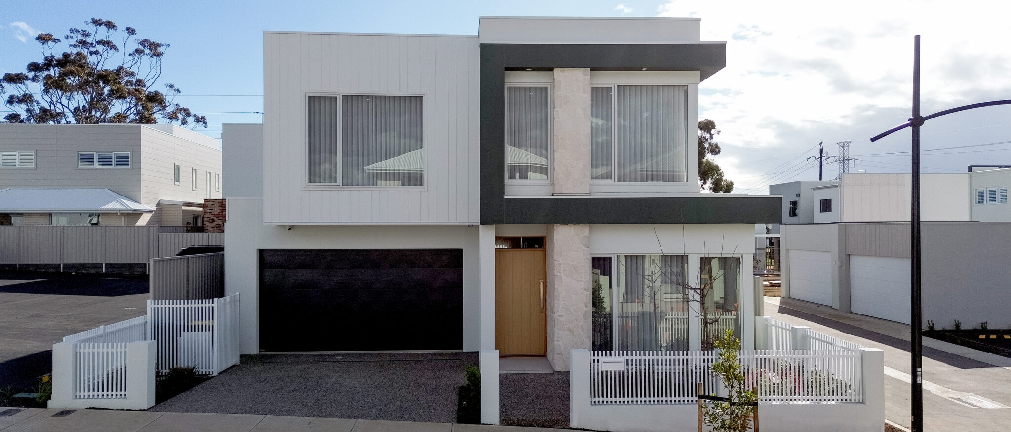 [Home Design & 3D Tours] Oakden Rise Display Home by Lofty Building ...