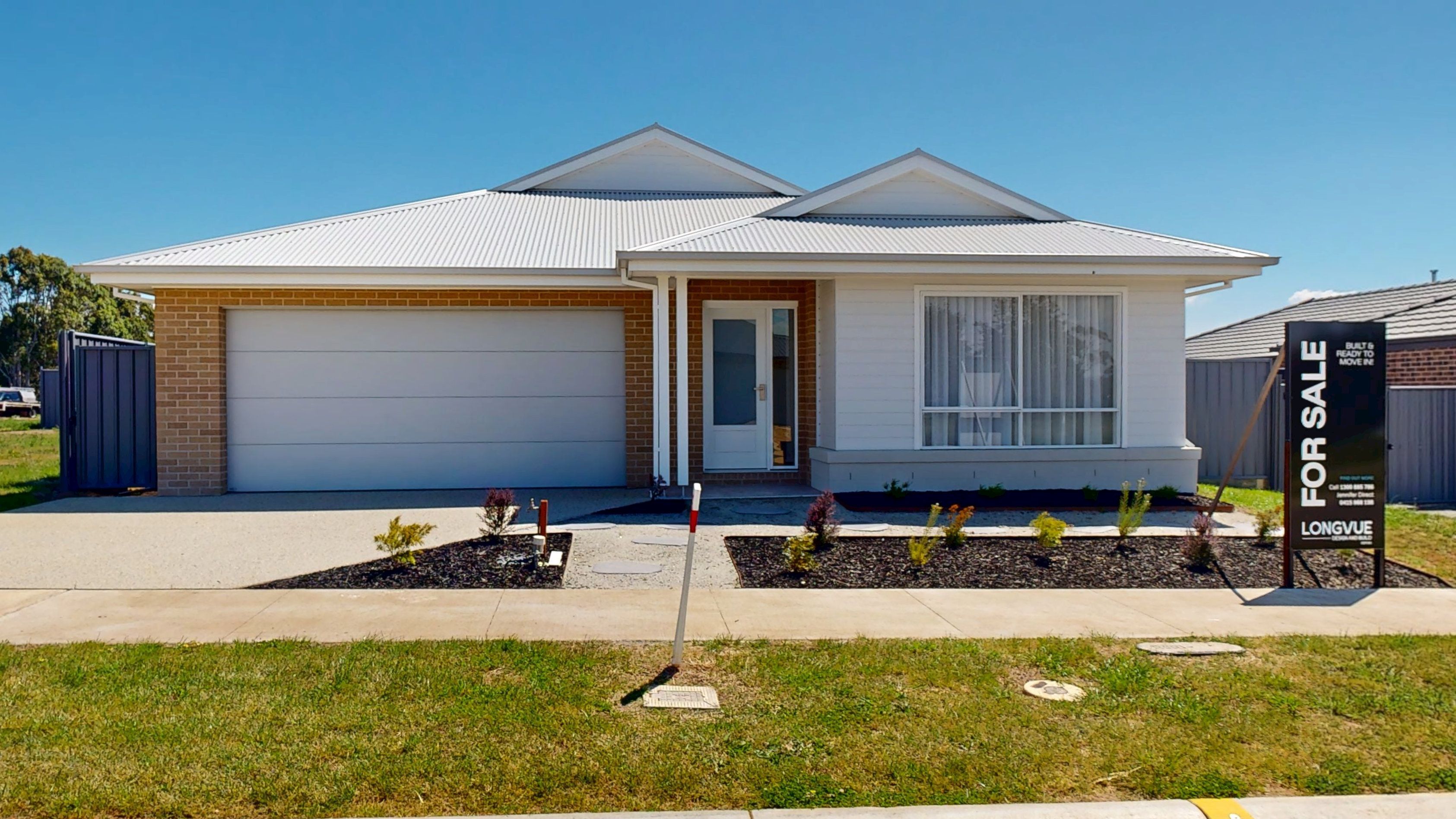 Drouin Fields Estate - Drouin Display Home Longvue Design and Build Darling