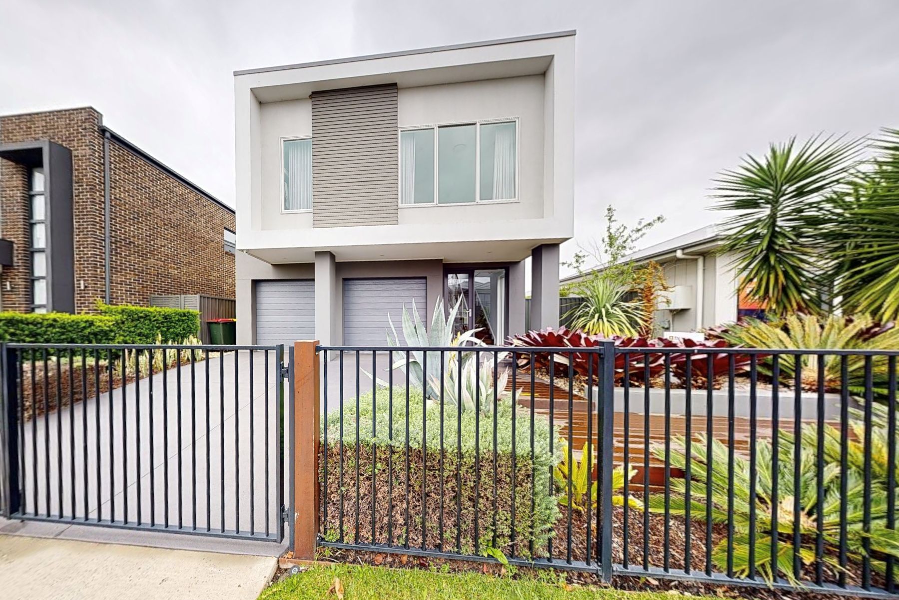 HomeWorld Marsden Park - Marsden Park Display Home Rawson Homes Onyx 24