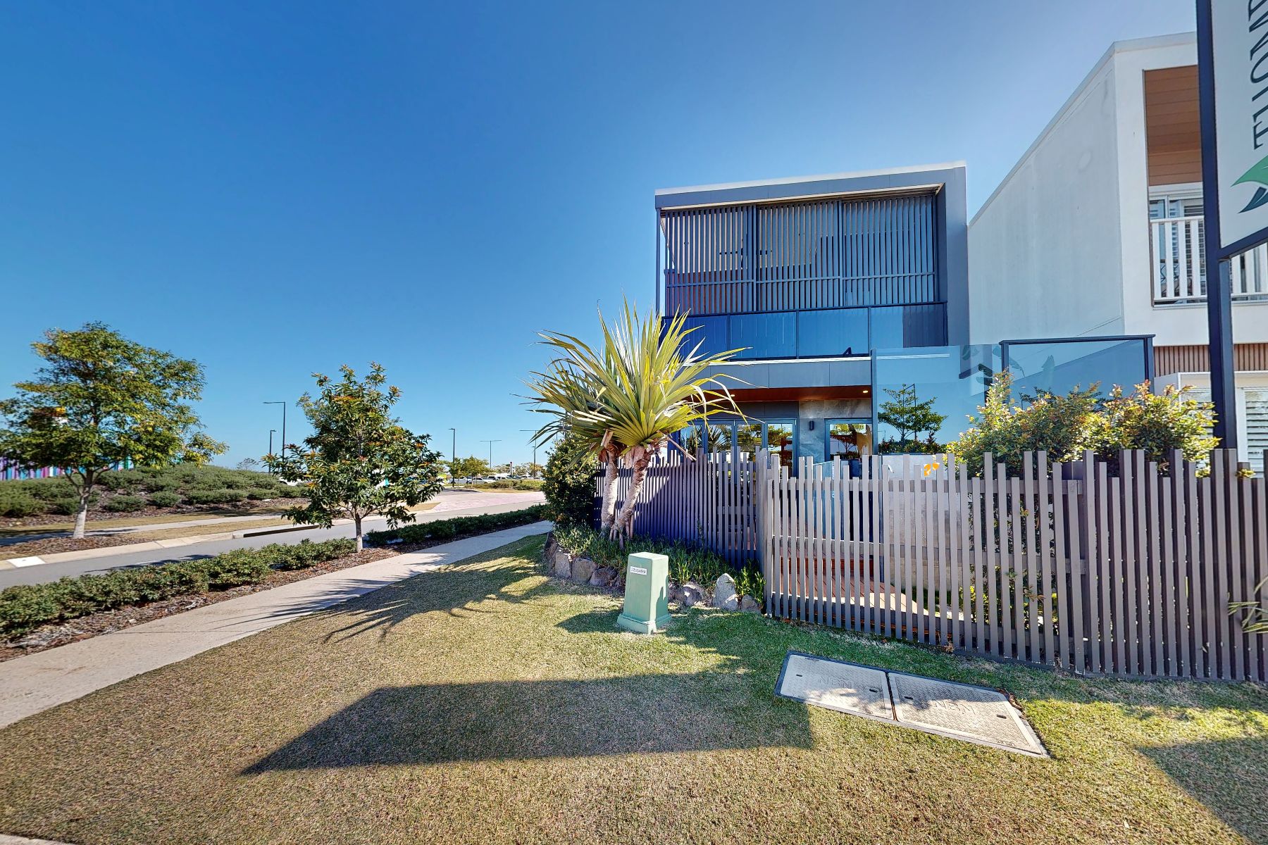 Stockland Aura Sunshine Coast - Banya Display Home Thompson Sustainable Homes Keystone